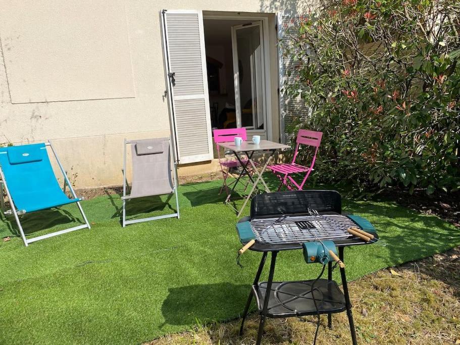 Appartement Cosy Avec Jardin Privatif Et Garage Fontainebleau Ngoại thất bức ảnh